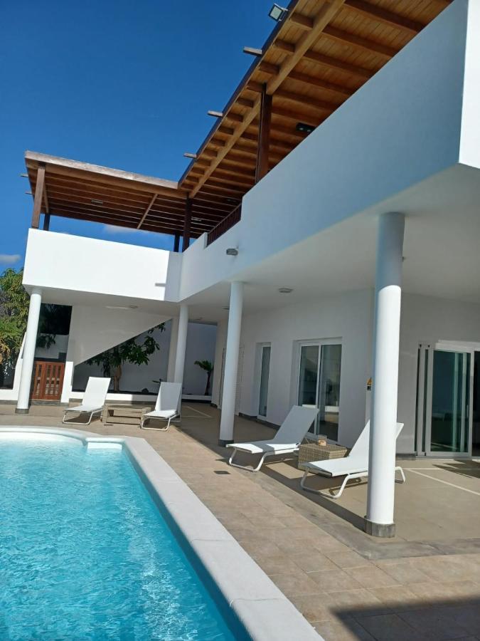 Villa Lanzarote Пуэрто-Калеро Экстерьер фото