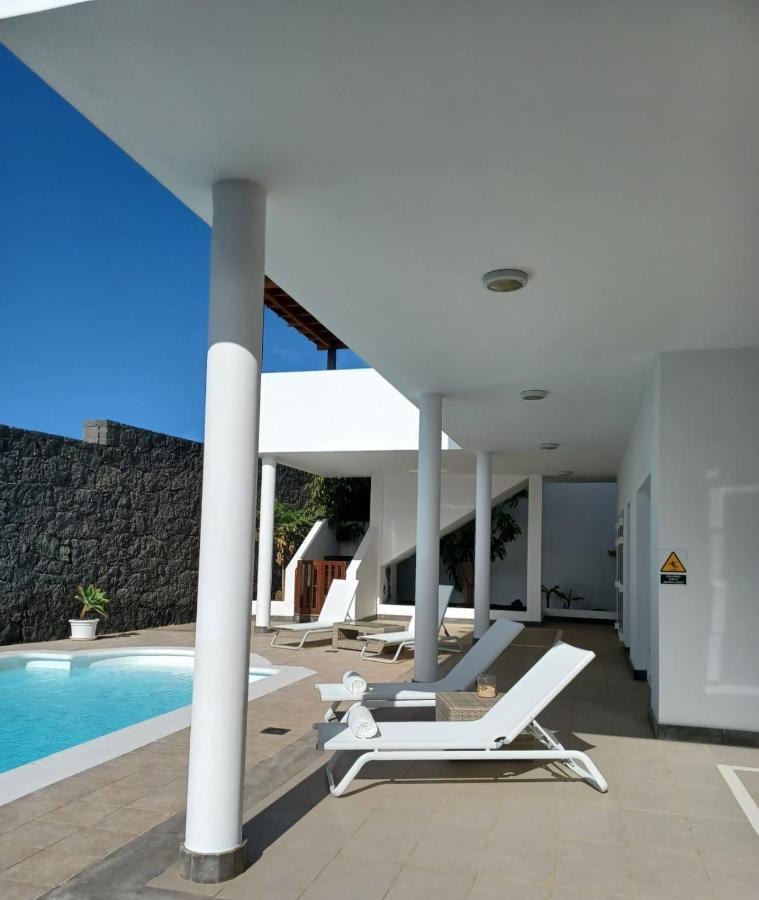 Villa Lanzarote Пуэрто-Калеро Экстерьер фото