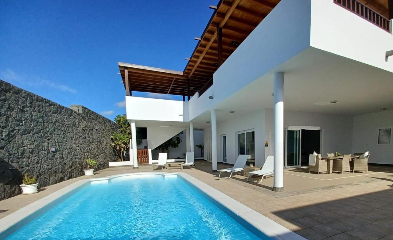 Villa Lanzarote Пуэрто-Калеро Экстерьер фото