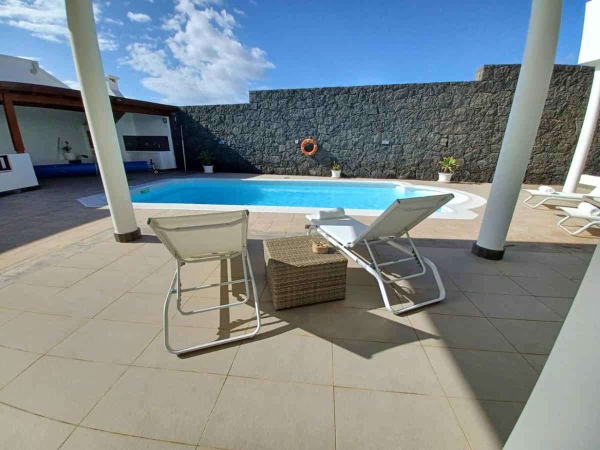 Villa Lanzarote Пуэрто-Калеро Экстерьер фото